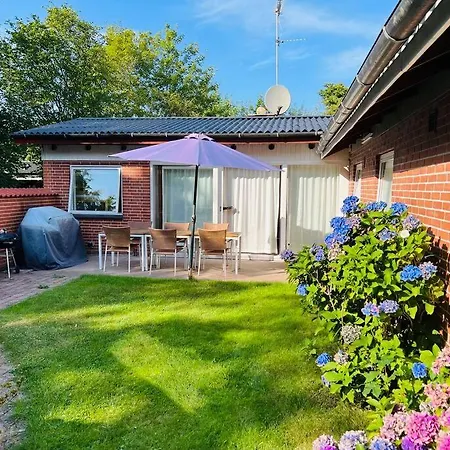 Rummelig Sommerhus I Gilleje גיללייה